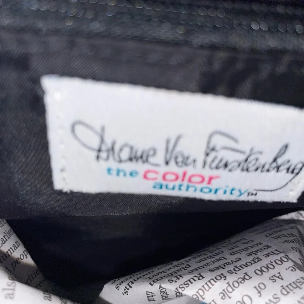 Handbag - Picture 1 of 3